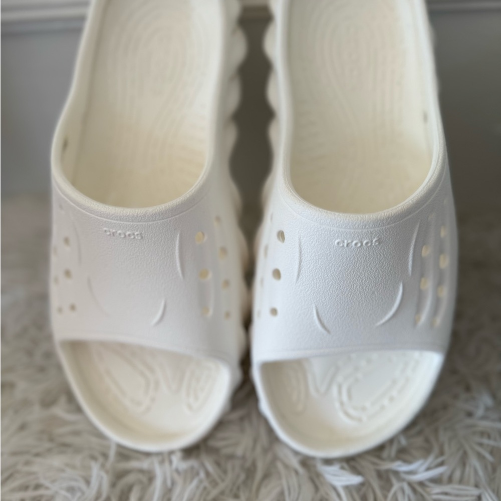 Crocs Echo Slides - image 6